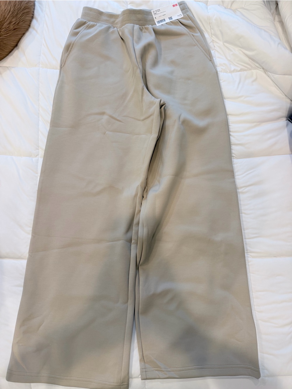 Uniqlo Wide Leg Women's Pants in Light Beige